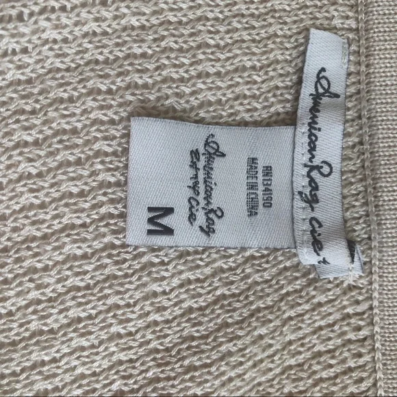 American Rag long sleeves nice design size Medium gray color - Picture 5 of 8